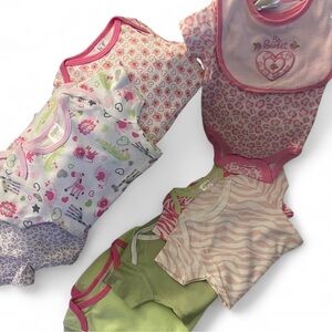 Baby Girl Onesies and Bib Set Mixed infant sizes